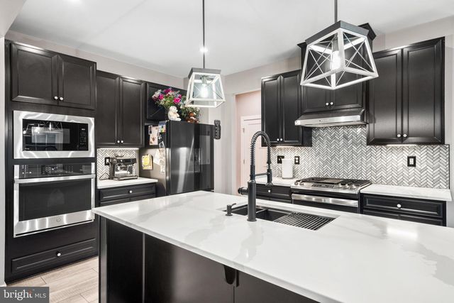 633 RUSHBROOK RD, Martinsburg, WV 25403