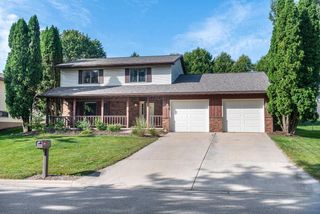 5882 Roanoke Drive, Fitchburg, WI 53719
