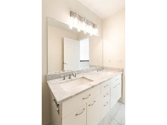 9404 E Arbor Dr, Englewood, CO 80111