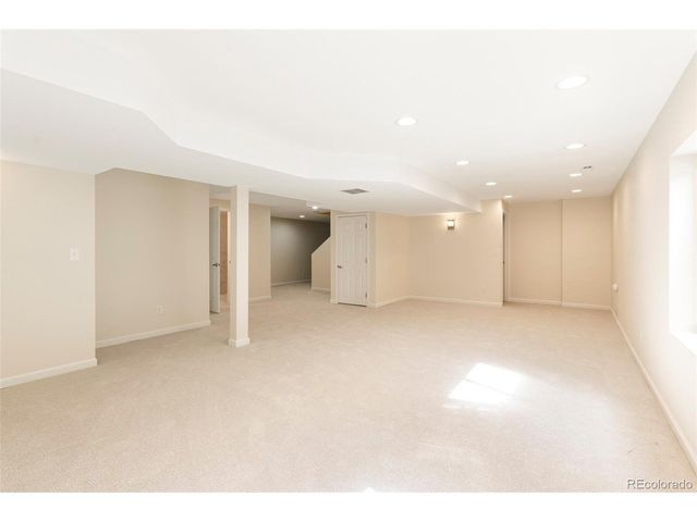 9404 E Arbor Dr, Englewood, CO 80111