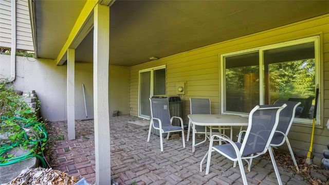 1759 Applewood Place, Cedar Rapids, IA 52402