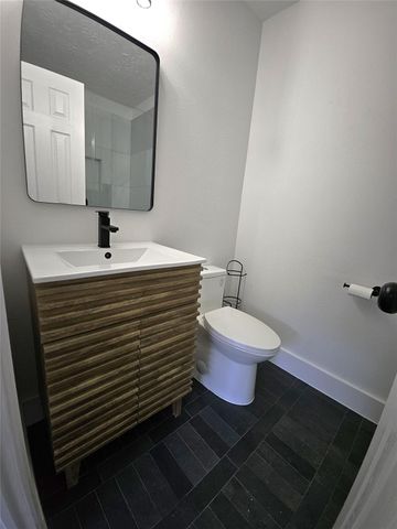 815 Merribrook Lane, Friendswood, TX 77546