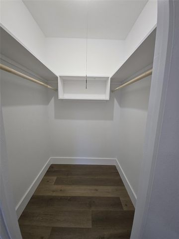 815 Merribrook Lane, Friendswood, TX 77546