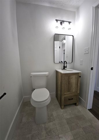 815 Merribrook Lane, Friendswood, TX 77546