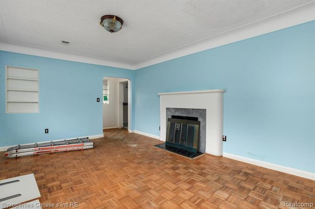 19156 Old Homestead Drive, Harper Woods, MI 48225