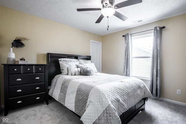 1043 Lichfield Lane, Westfield, IN 46074