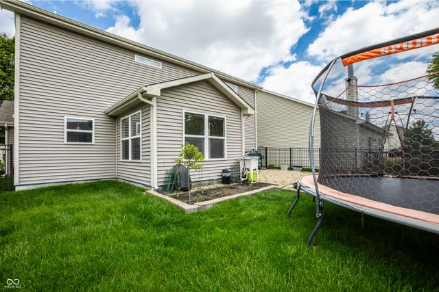 1043 Lichfield Lane, Westfield, IN 46074