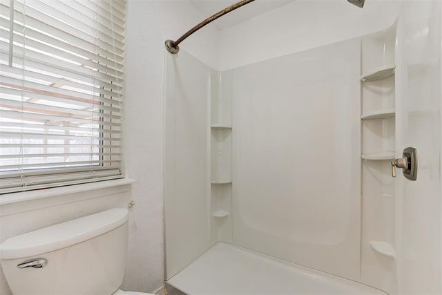 10904 N Blackwelder Avenue, Oklahoma City, OK 73120