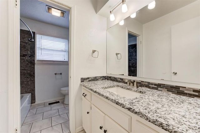 10904 N Blackwelder Avenue, Oklahoma City, OK 73120