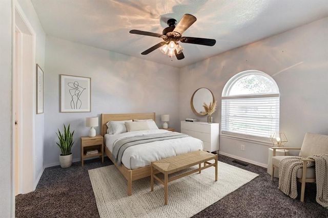 10904 N Blackwelder Avenue, Oklahoma City, OK 73120
