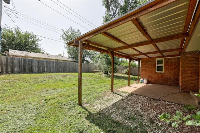10904 N Blackwelder Avenue, Oklahoma City, OK 73120