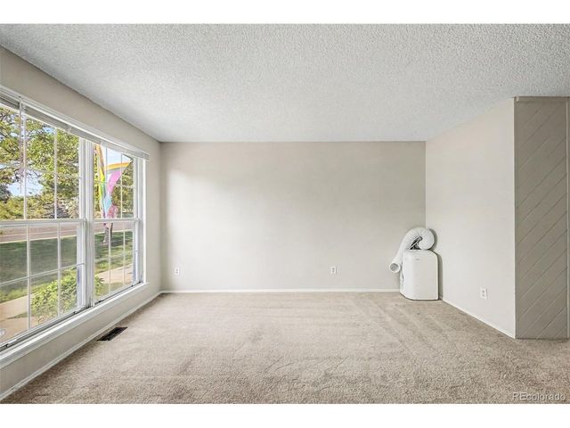 6708 S Holland Way, Littleton, CO 80128