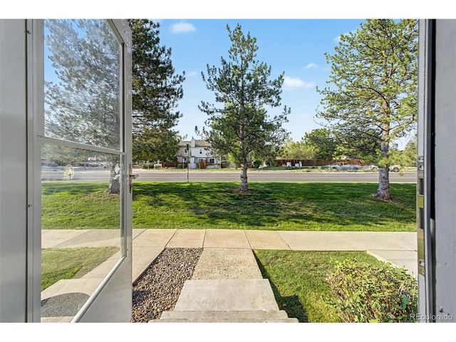 6708 S Holland Way, Littleton, CO 80128