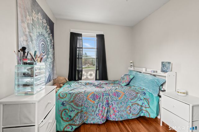 23 Maple Street, Middlefield, CT 06481