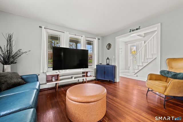 23 Maple Street, Middlefield, CT 06481