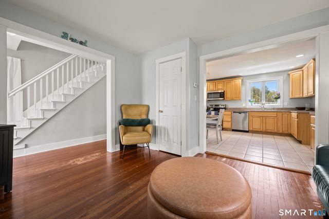 23 Maple Street, Middlefield, CT 06481