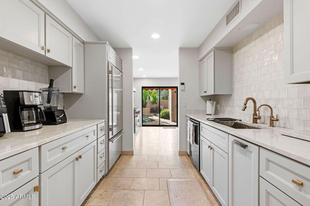 6205 N 29TH Place, Phoenix, AZ 85016