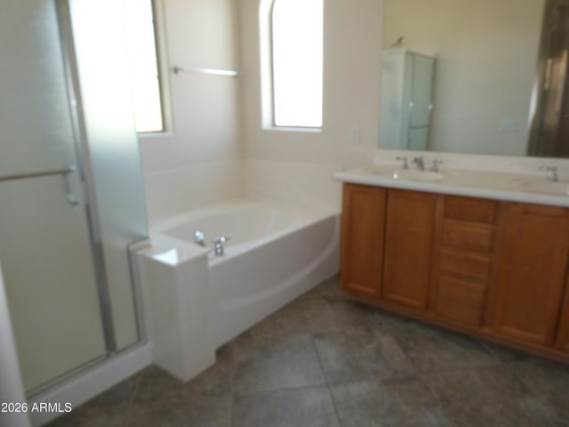 9184 W MEADOW Drive, Peoria, AZ 85382