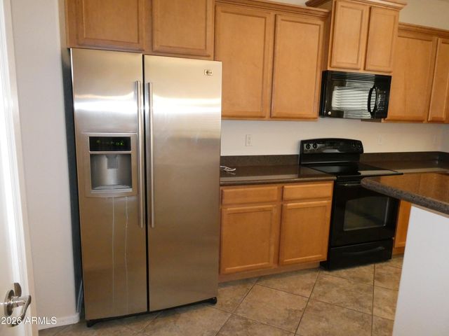 9184 W MEADOW Drive, Peoria, AZ 85382
