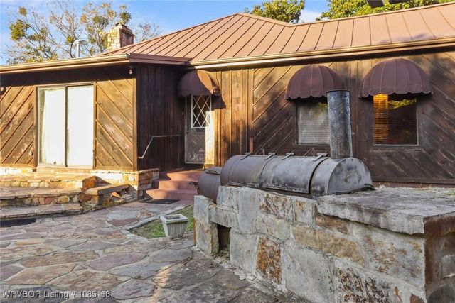 315 College Avenue, Poteau, OK 74953