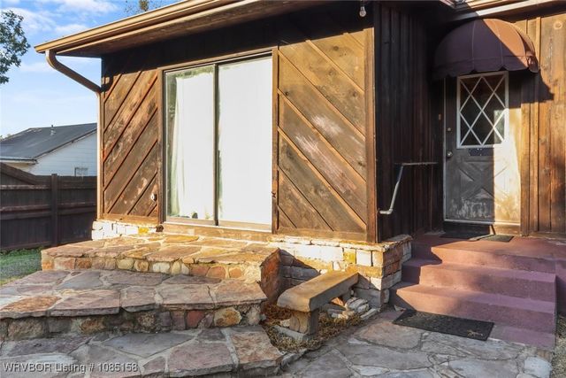 315 College Avenue, Poteau, OK 74953