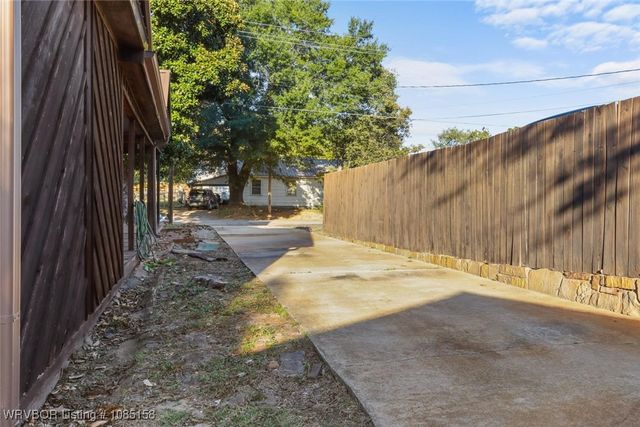 315 College Avenue, Poteau, OK 74953