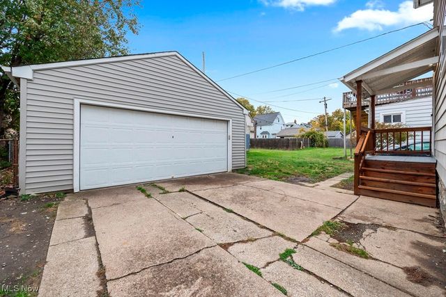 421 E Broad Street, Elyria, OH 44035