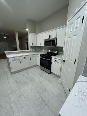 21725 York Timbers Drive, Kingwood, TX 77339