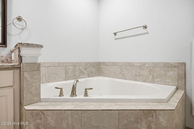 665 Jenoa Drive, Castle Hayne, NC 28429