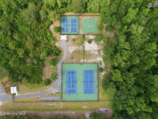 665 Jenoa Drive, Castle Hayne, NC 28429