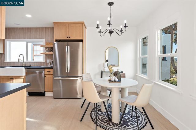 6055 Majestic Ave, Oakland, CA 94605