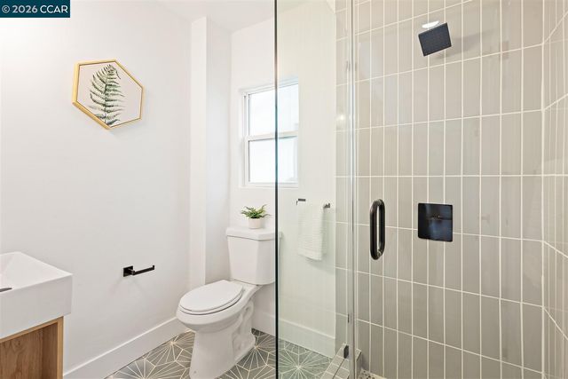 6055 Majestic Ave, Oakland, CA 94605