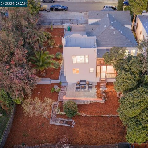 6055 Majestic Ave, Oakland, CA 94605