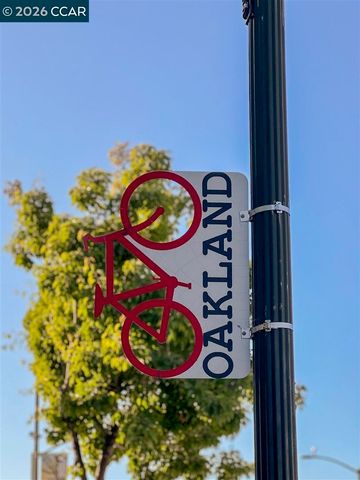 6055 Majestic Ave, Oakland, CA 94605