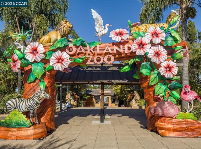 6055 Majestic Ave, Oakland, CA 94605