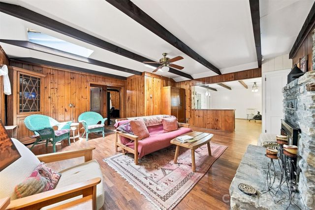 6354 Gingercake Road, Newland, NC 28657
