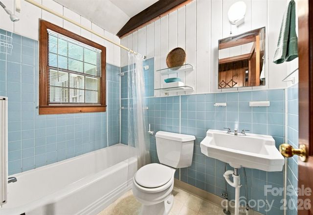 6354 Gingercake Road, Newland, NC 28657