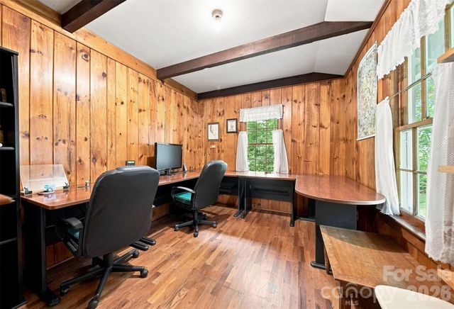 6354 Gingercake Road, Newland, NC 28657