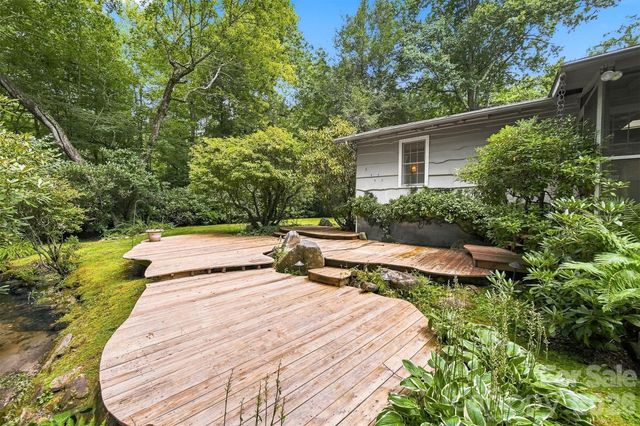 6354 Gingercake Road, Newland, NC 28657