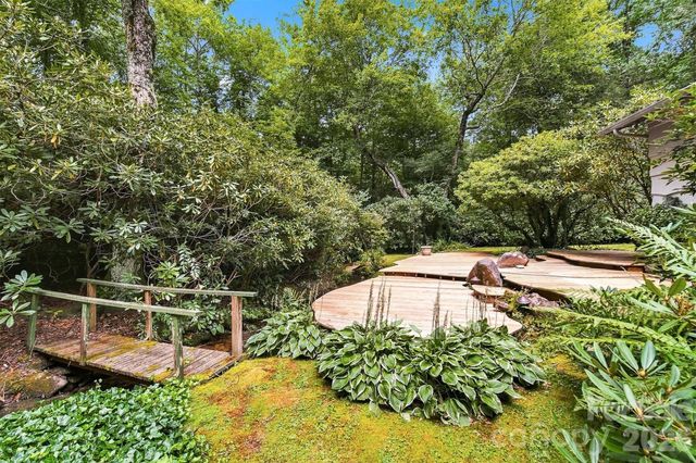 6354 Gingercake Road, Newland, NC 28657
