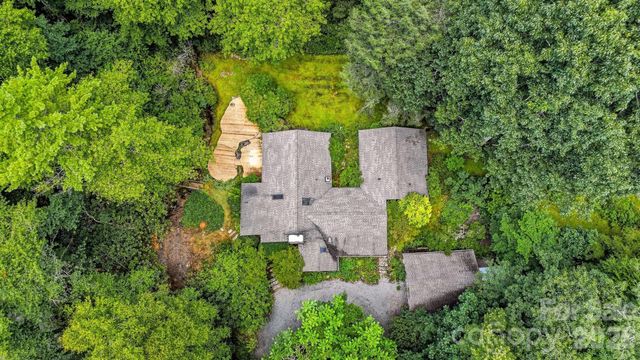 6354 Gingercake Road, Newland, NC 28657