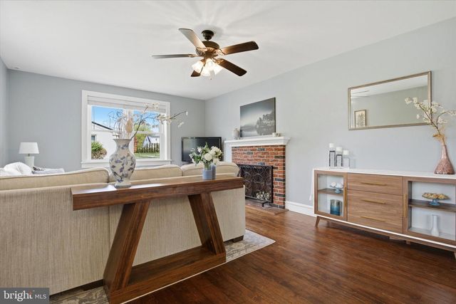 713 S TOWAMENCIN AVE, Lansdale, PA 19446