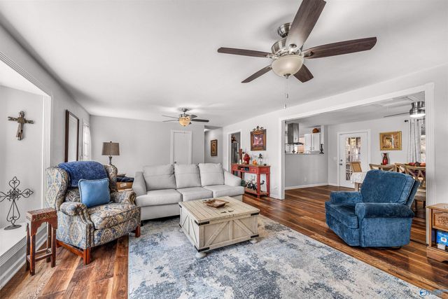 4202 S Gault Avenue, Fort Payne, AL 35967