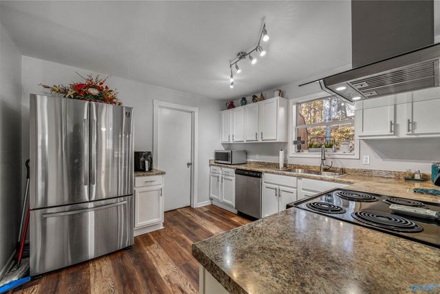 4202 S Gault Avenue, Fort Payne, AL 35967