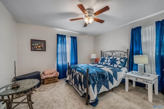 4202 S Gault Avenue, Fort Payne, AL 35967