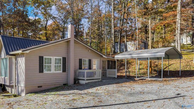 4202 S Gault Avenue, Fort Payne, AL 35967