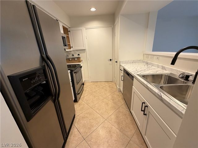 8101 West FLAMINGO Road 1114, Las Vegas, NV 89147