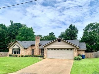 4401 LeLand, Marshall, TX 75672