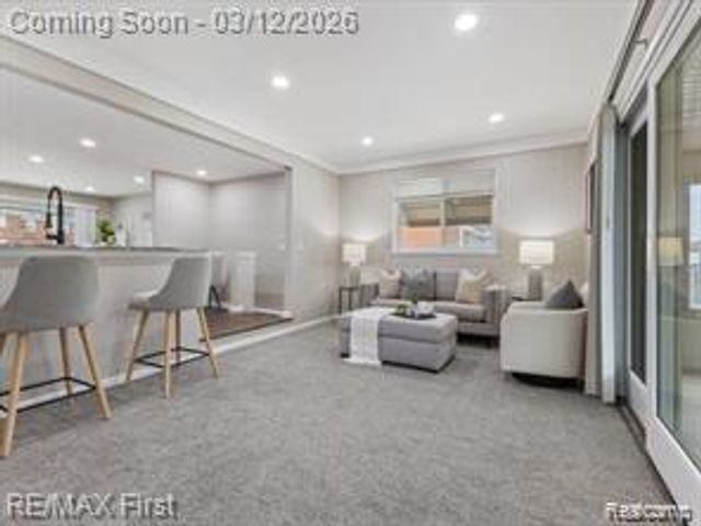 22600 Edgewater Street, St. Clair Shores, MI 48082