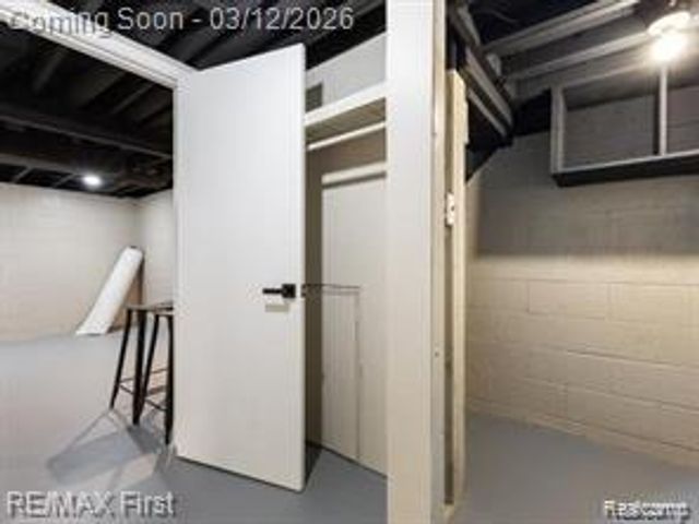 22600 Edgewater Street, St. Clair Shores, MI 48082